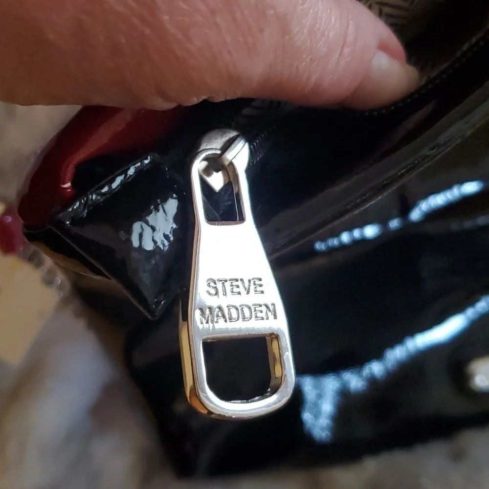 Steve Madden| Women's Red & Black Clutch Purse With Silver Chain Evening Bag L